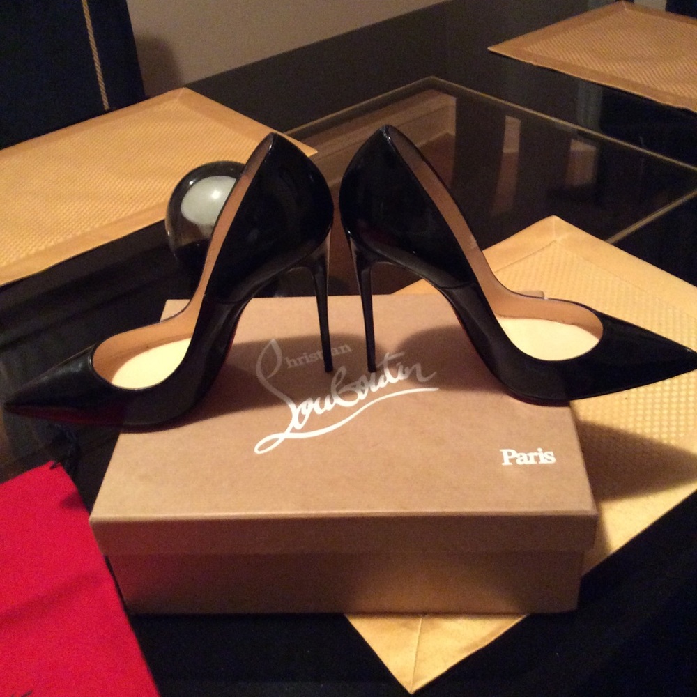 Christian Louboutin So Kate 120 patent 39.5
